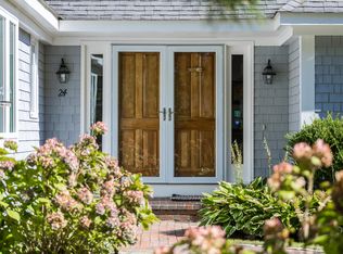 24 Brandywine Ct, Cotuit, MA 02635