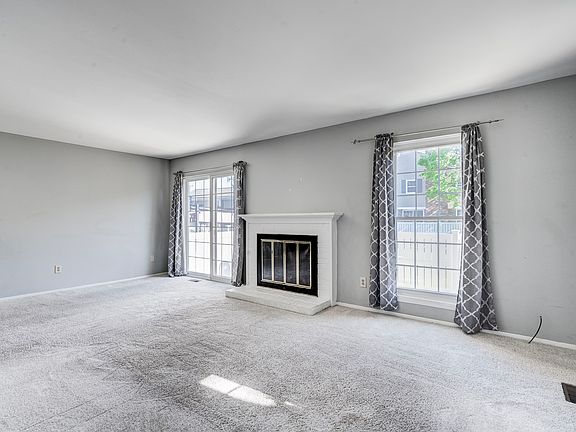 4th image of 21049 W Glen Haven Cir #372