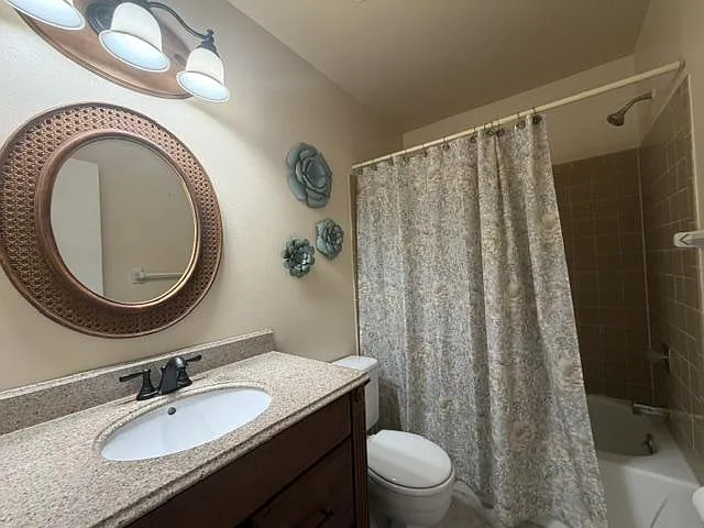 1451 Sheafe Ave NE — Photo 8