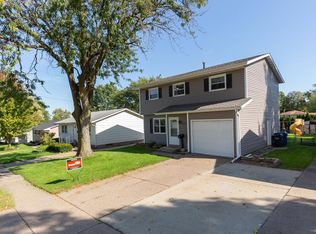 2627 N Zenith Ave, Davenport, IA 52804
