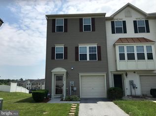 136 Tidewater Ter, Falling Waters, WV 25419