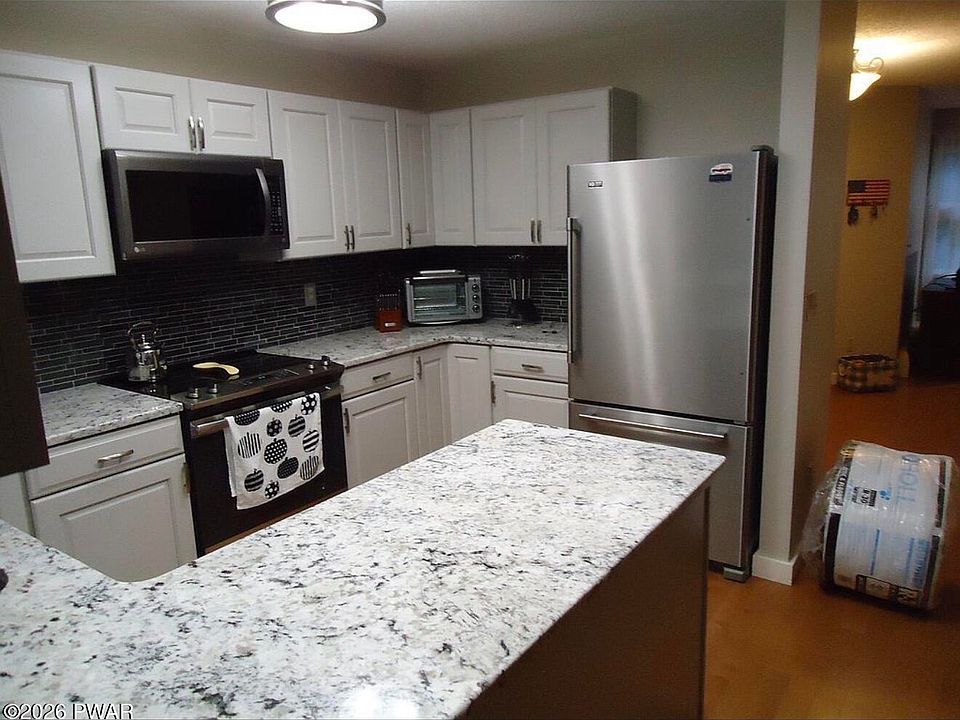 2nd image of 116 Saint Veronica Dr