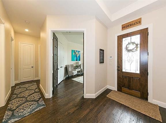2nd image of 3716 Juniper Ct