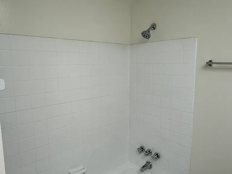 1413 Briarhurst Dr — Photo 33