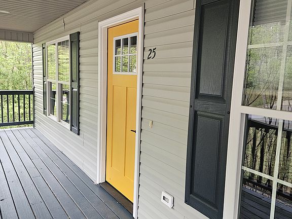 3rd image of 25 Oakcrest Pl