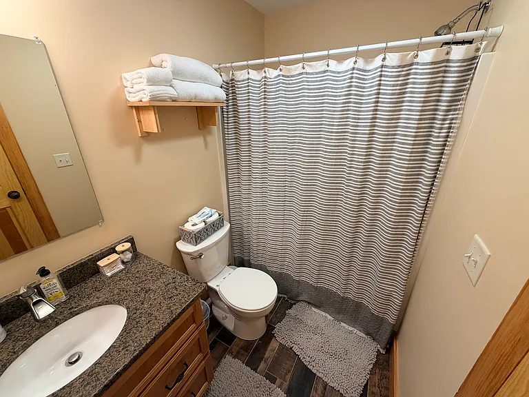 Bathroom 2 - Upstairs (used for bedroom 2 and 3)