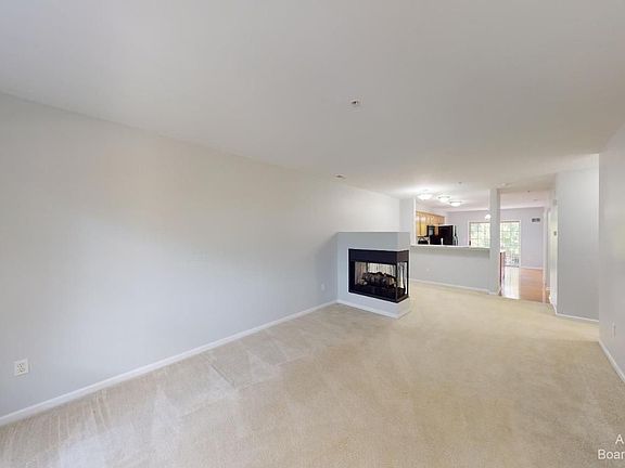2nd image of 39609 Springwater Dr #90