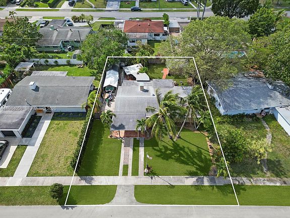 3rd image of 9365 Jamaica Dr