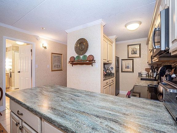 4th image of 935 Ocean Ave APT 222