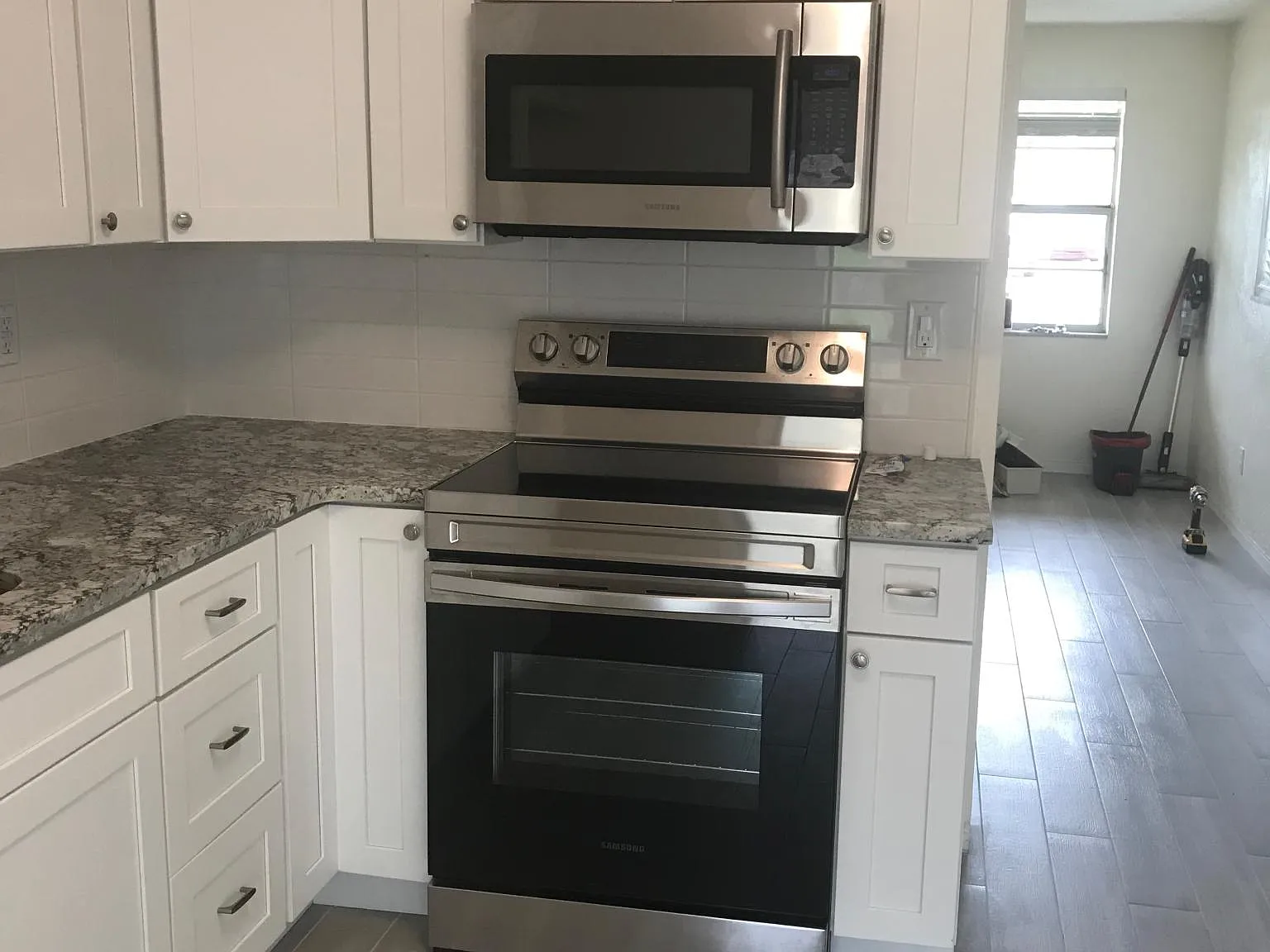2 bed, 740 sqft, $1,400 — Photo 1