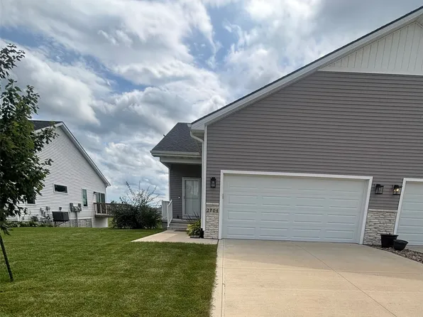 2704 Yordi Dr, Norwalk, IA 50211