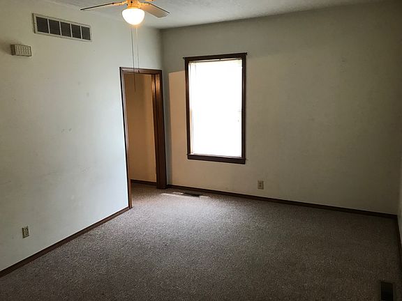 4th image of 314 W Jackson St #1