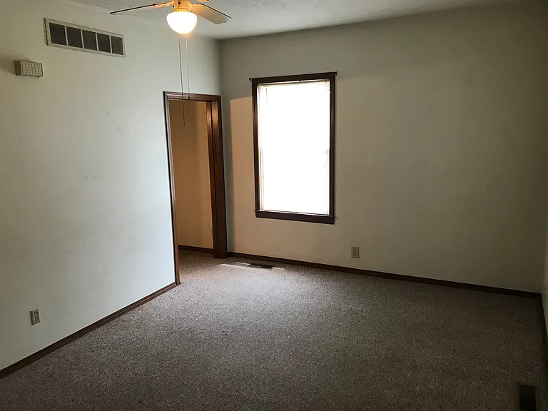 314 W Jackson St #1 — Photo 4