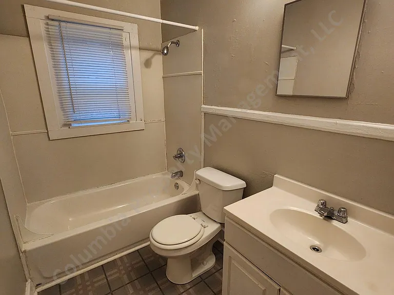 1412 Bonner Ave — Photo 3