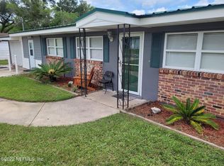 947 Crest Dr E, Jacksonville, FL 32221