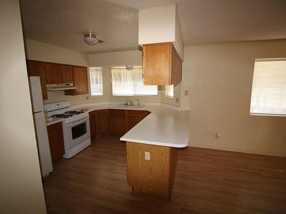 4th image of 7318 E 25th Pl