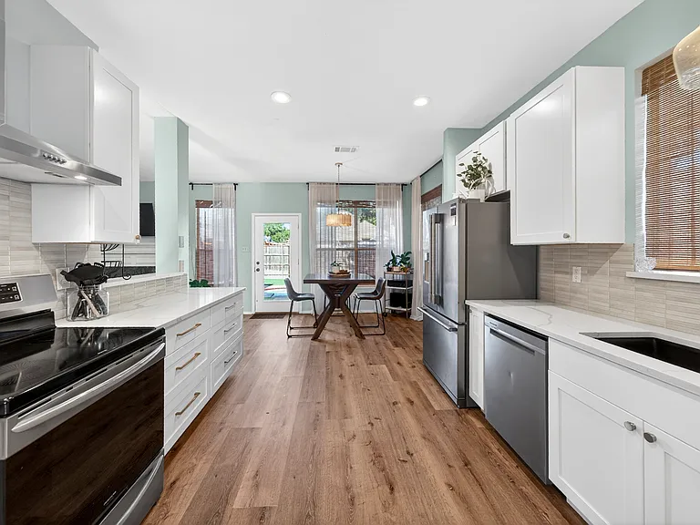 1011 Aylesbury Dr — Photo 24