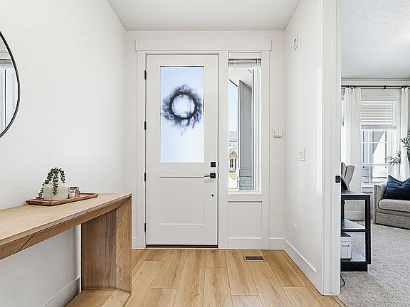 4th image of 4705 N Camp Creek Av