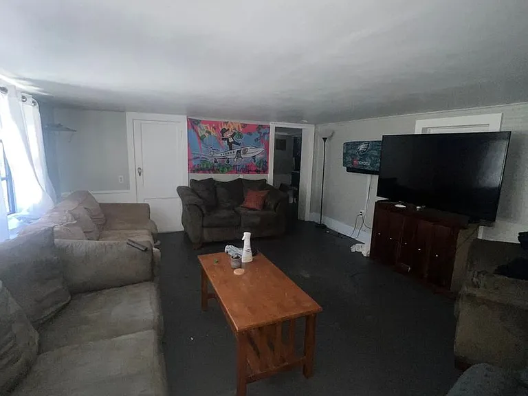 1720 Broadway St — Photo 13