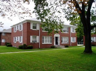8323 W North Ave, Wauwatosa, WI 53213