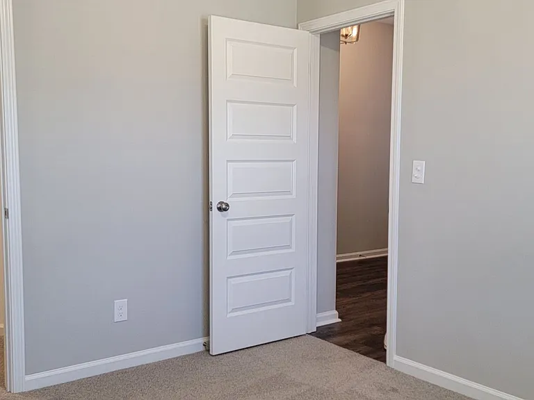 857 Hedgefield Way — Photo 38