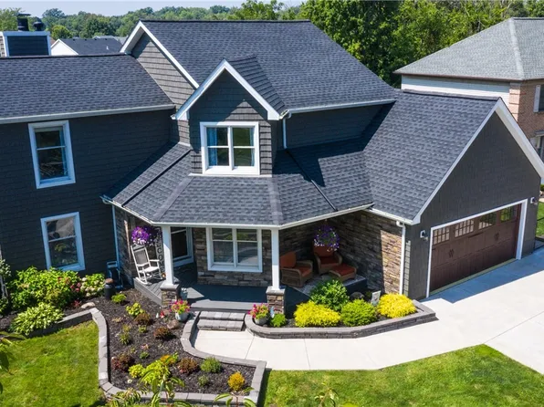 720 Raymond Dr, Lewiston, NY 14092