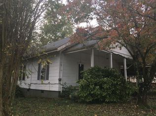 17 Pearl St, Granite Falls, NC 28630