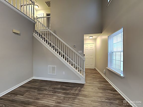 3rd image of 3080 Teton Dr