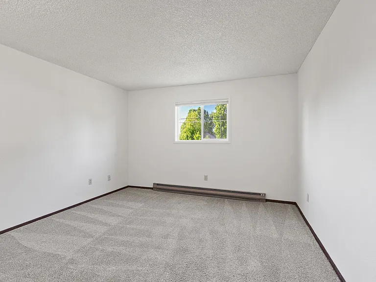 111 E Hattie Ave #4 — Photo 9