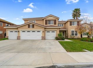 5719 Canoe Dr, Corona, CA 92880
