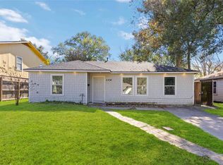 5934 Belcrest St, Houston, TX 77033