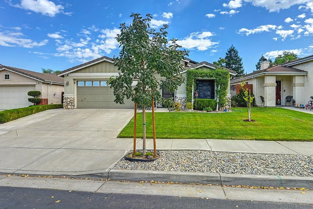 399 Glenbriar Cir photo 1