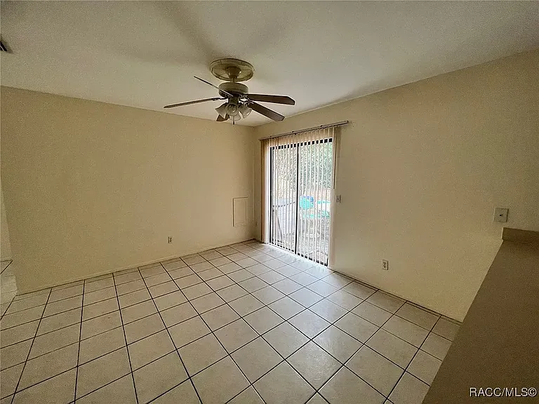 2136 S Gleneagle Ter #2136 — Photo 5