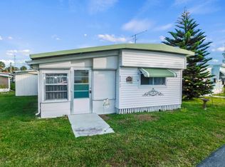 6112 Creston St, Zephyrhills, FL 33542