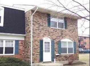 1627 McKool Ave, Streamwood, IL 60107