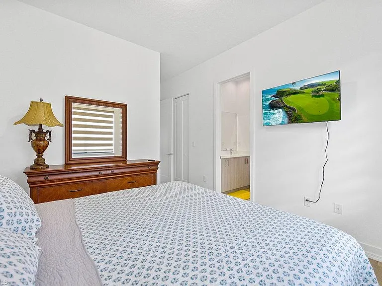 5293 Marano Dr — Photo 15