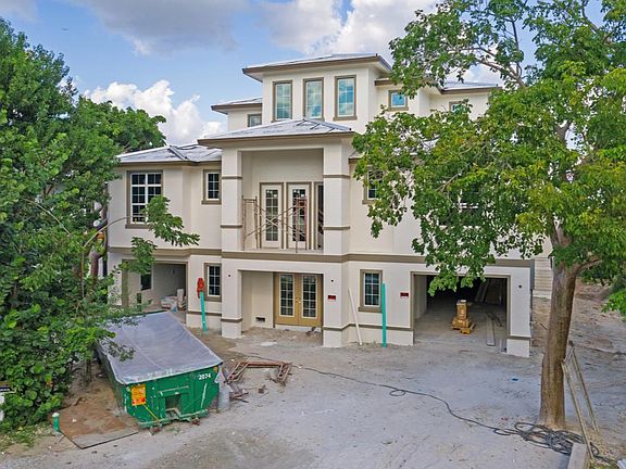 4th image of 951 Royal Marco Way