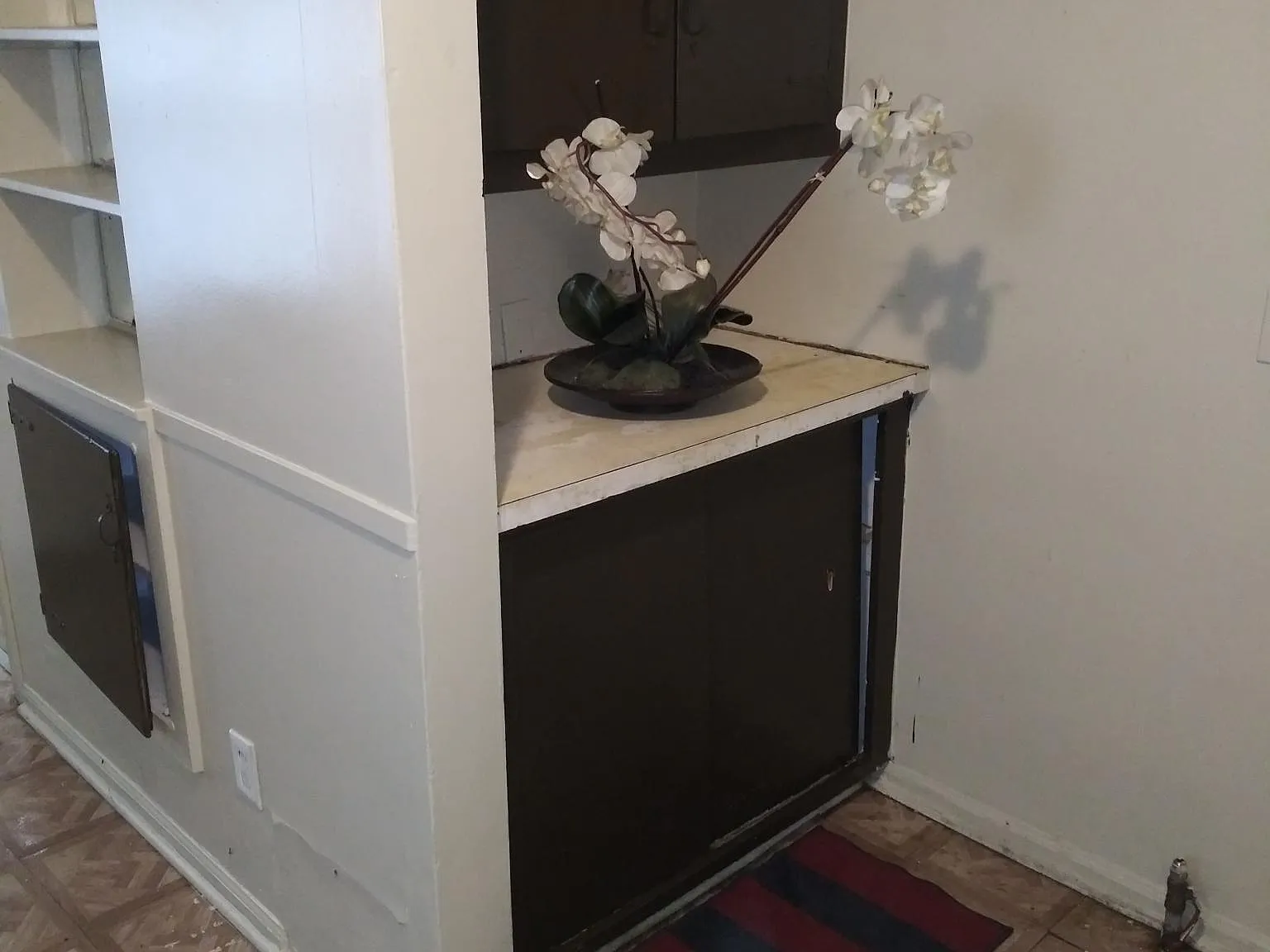 3 bed, 1100 sqft, $1,300 — Photo 4