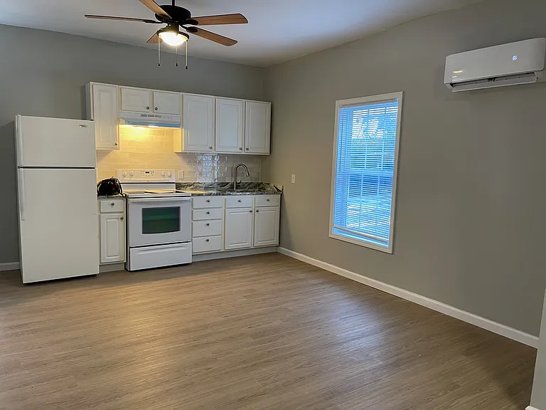 125 E Broadway St #3 — Photo 2