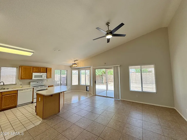 2302 E Edna Ave — Photo 11