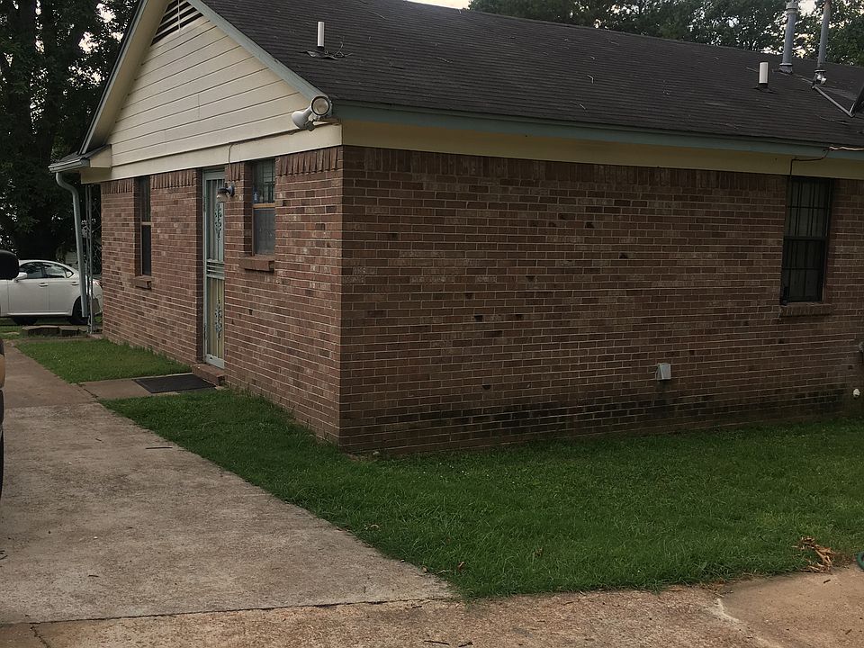 2nd image of 3394 Tallyho Rd