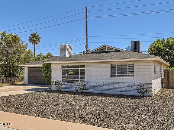 3rd image of 2029 W CLAREMONT Street