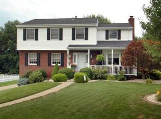 23 Barri Dr, Irwin, PA 15642