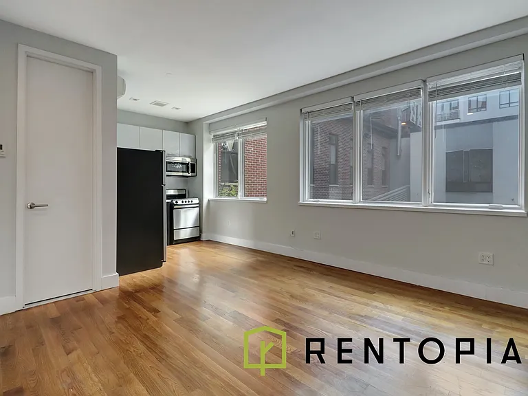 105 Vanderveer St #101H — Photo 1