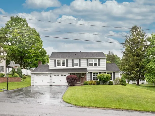 106 Hillside Way, Camillus, NY 13031