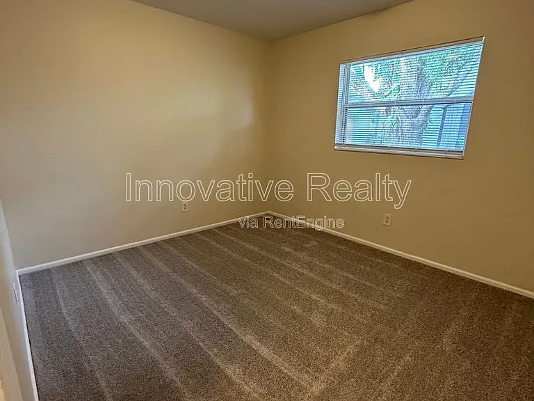 2441 Fifeshire Dr — Photo 9