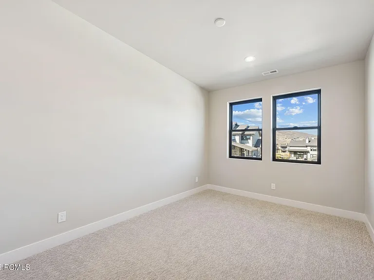 1021 W Vissen Way #67 — Photo 20