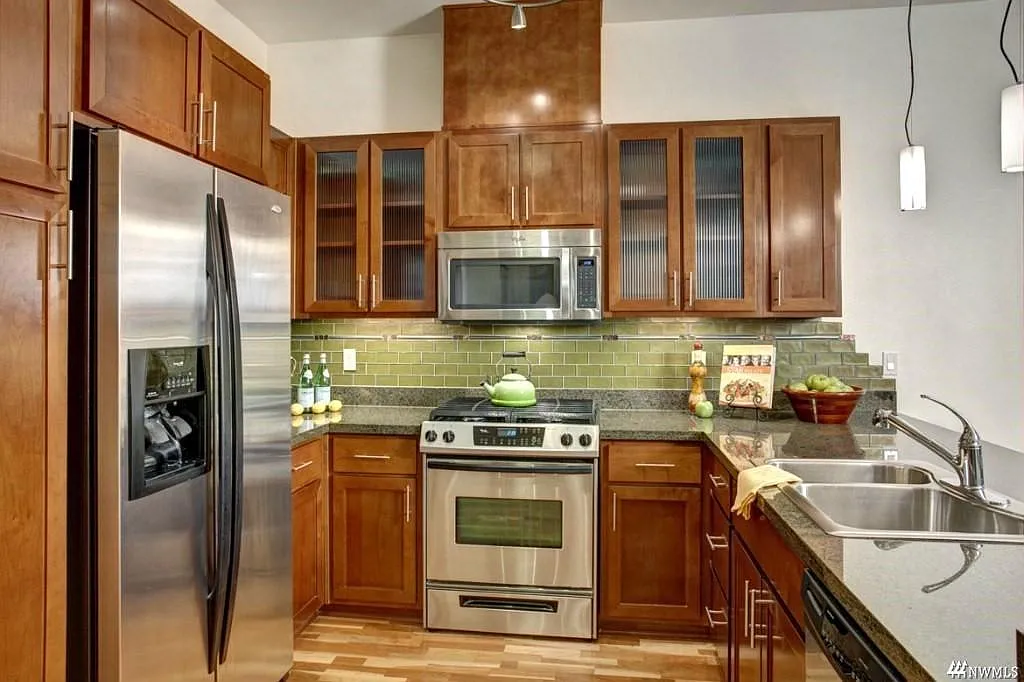 2 bed, 1181 sqft, $3,650 — Photo 4