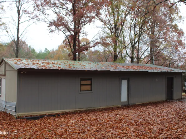 194 Burton Rd, Holly Springs, MS 38635