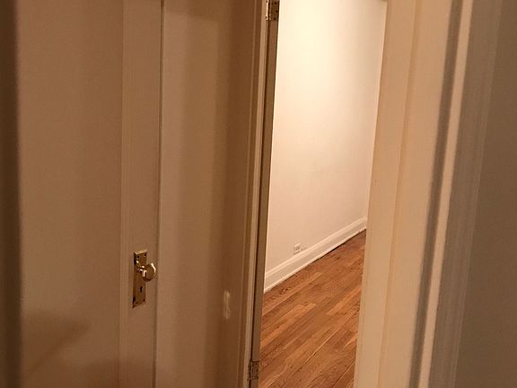 4th image of 301 E 38th St APT 9A